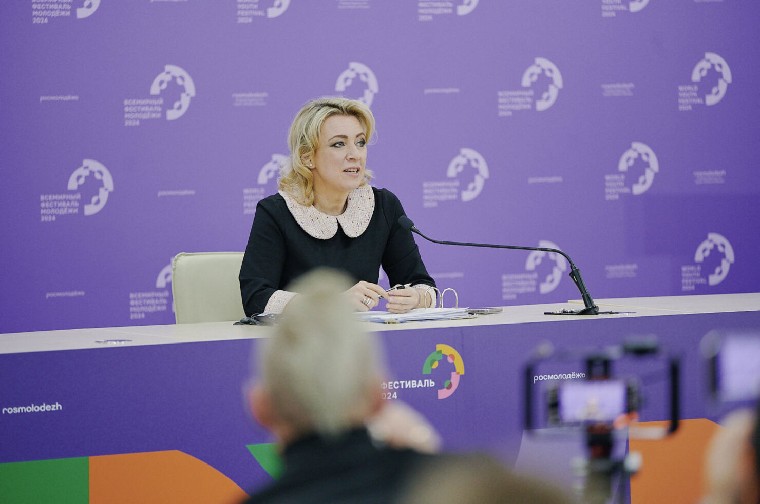 Мария Захарова на полях ВФМ-2024: «Мы не мажем всех одной краской»