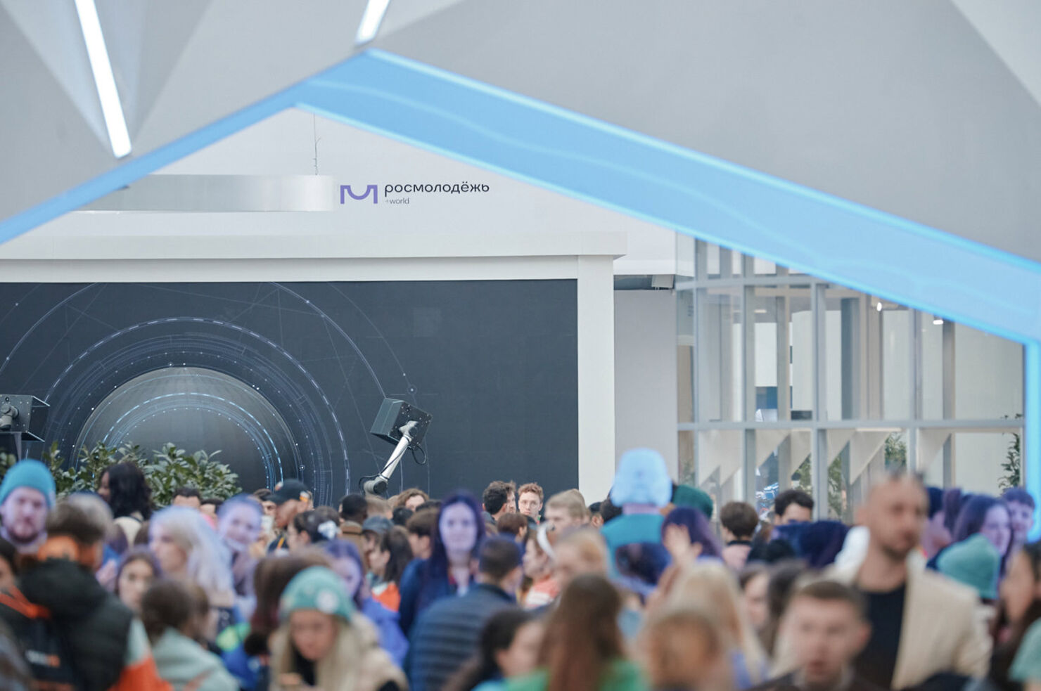 Пресс-подход дирижера Юрия Башмета