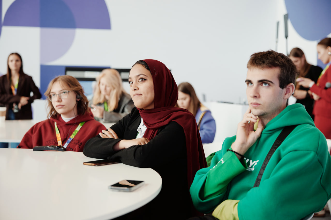 Foreign participants of the World Youth Festival Assembly established an international content center