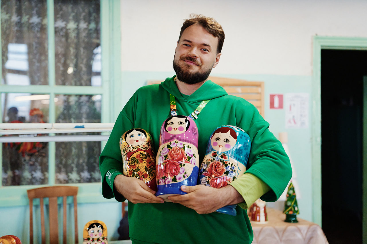 Иммерсивное шоу, экскурсии и фиджитал-игры: завершился первый день Слёта Всемирного фестиваля молодёжи